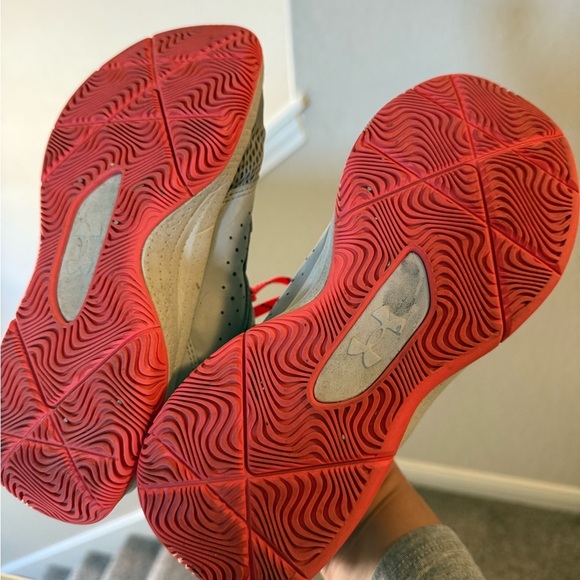 Under Armour Curry GS 3Z6 Big Kids Size 4.5 - Picture 6 of 10